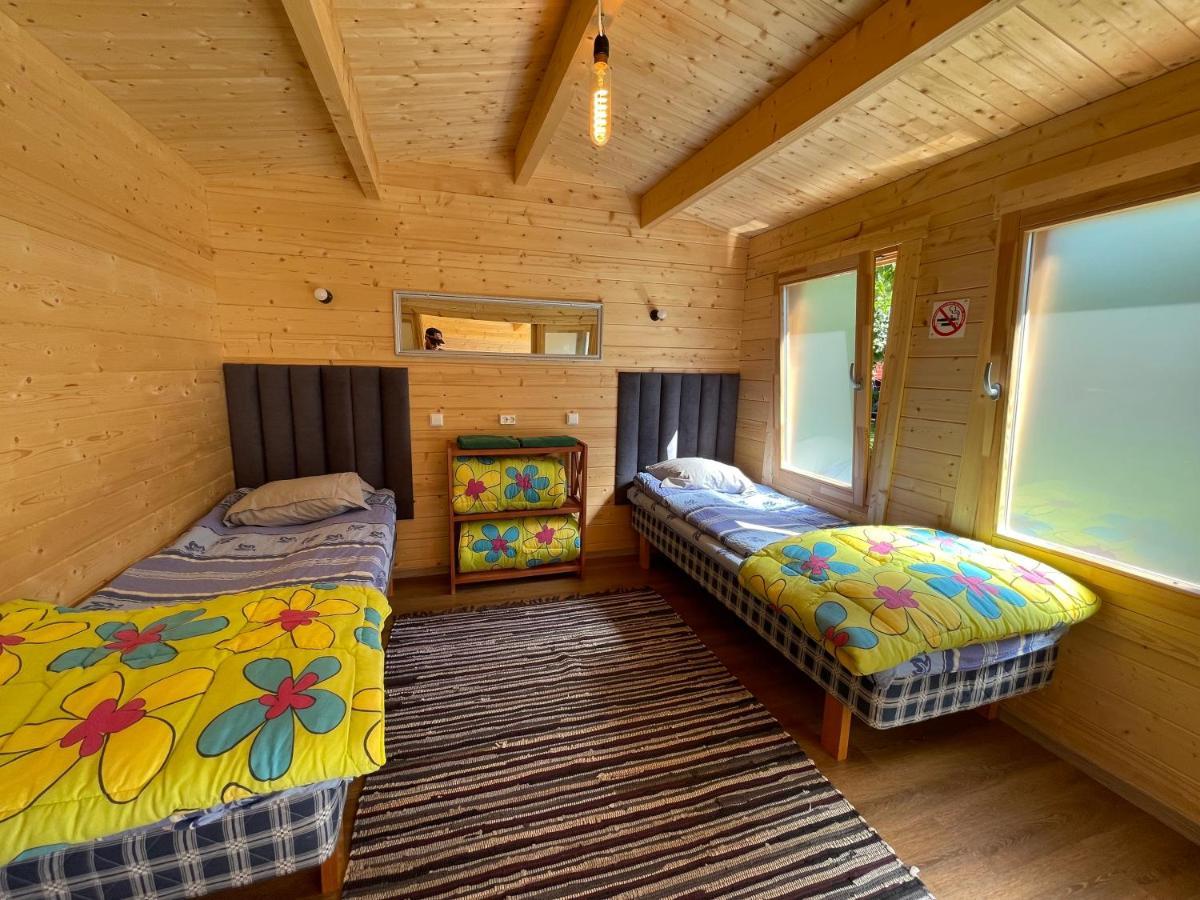 Aleksandri Guesthouse Pärnu Esterno foto